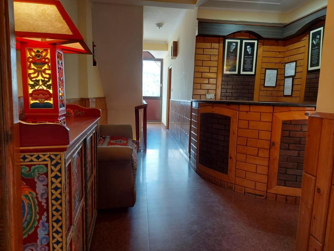 Auspiscious Him View Hotel McLeod Ganj Exterior photo