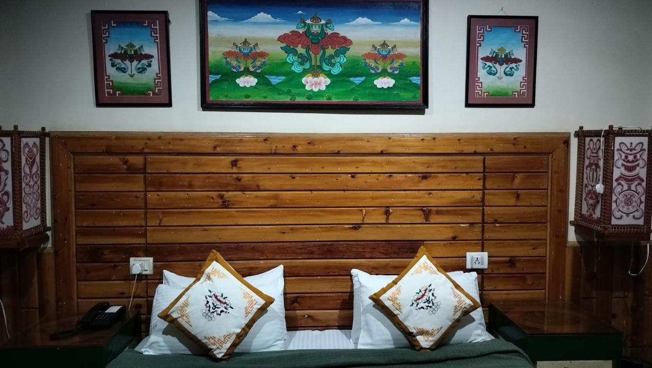 Auspiscious Him View Hotel McLeod Ganj Exterior photo